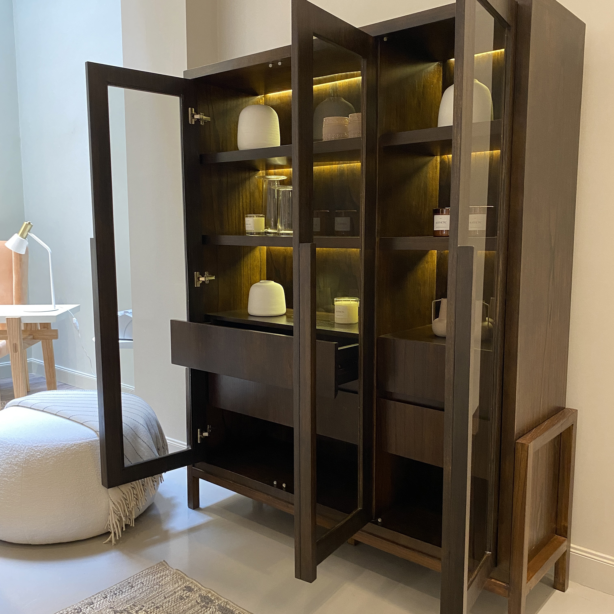 Vajillero Senza (alto) 150